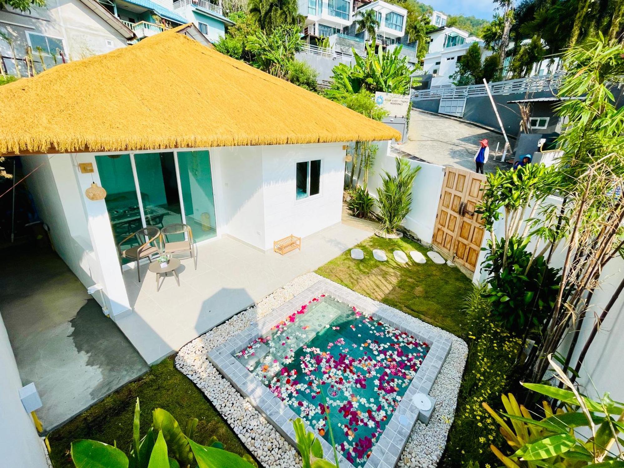 Baan Saint-Tropez Seaview Villas Kata Beach Praia de Kata Exterior foto
